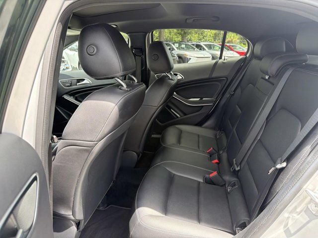 Used 2017 Mercedes-Benz GLA 250 4MATIC image 13