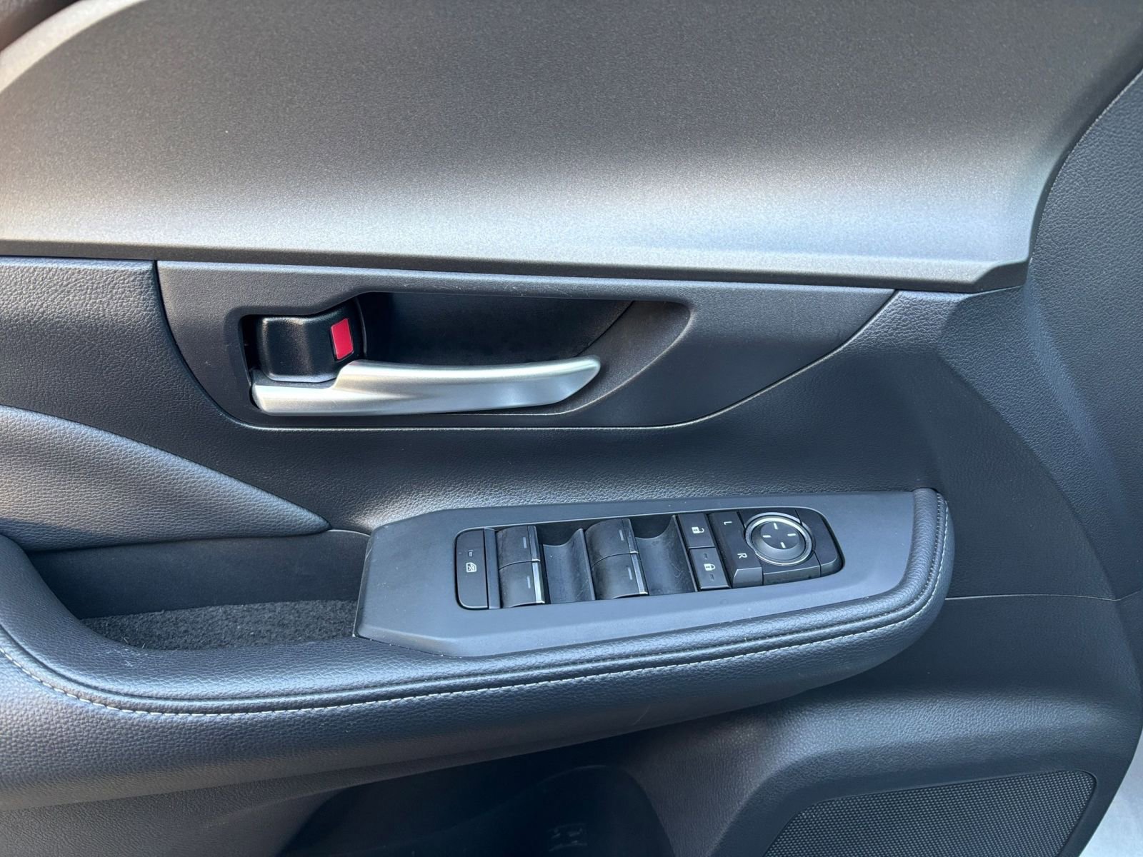 Used 2025 Toyota Grand Highlander FWD image 20