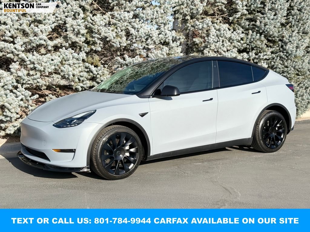 Used 2023 Tesla Model Y Long Range image 1