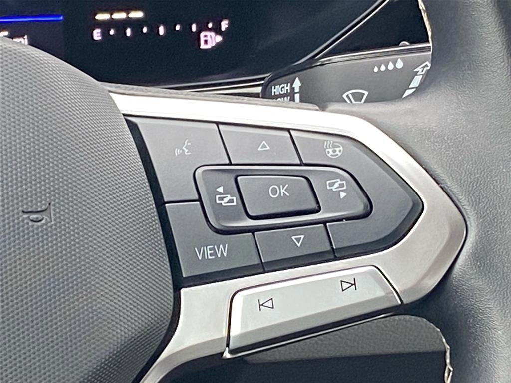 Certified 2024 Volkswagen Taos S image 6