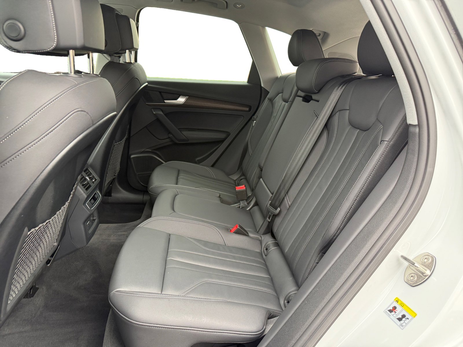 Certified 2025 Audi Q5 2.0T Premium Plus w/ Premium Plus Package image 16