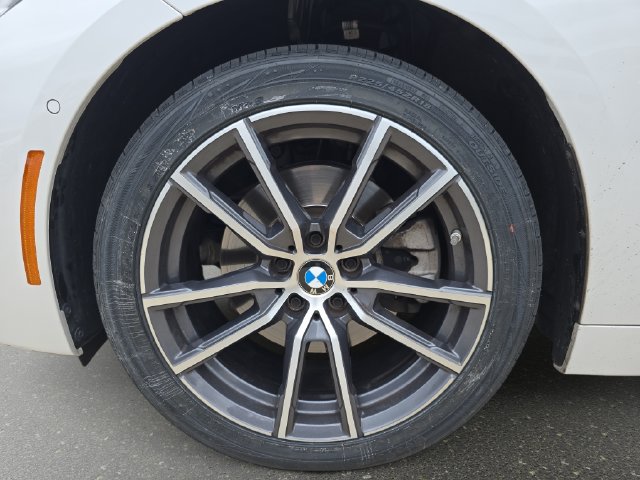 Used 2025 BMW 230i xDrive Coupe w/ Premium Package AWD/4WD image 36