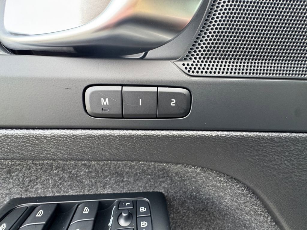 Used 2026 Volvo EX40 Plus w/ Climate Package image 11