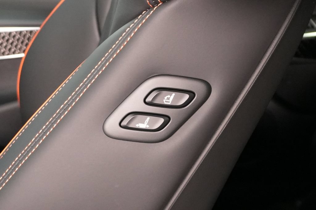 New 2026 Genesis GV70 3.5T Sport Prestige AWD/4WD image 17