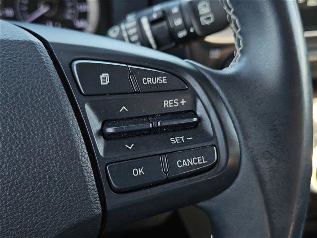 Used 2020 Hyundai Venue image 13