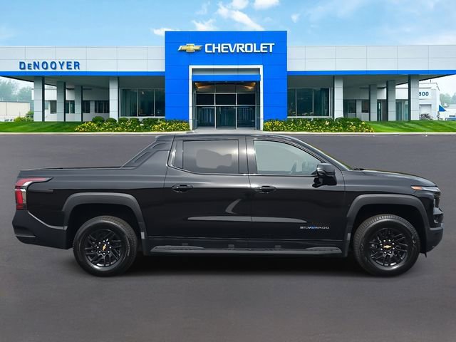 New 2025 Chevrolet Silverado EV LT image 5