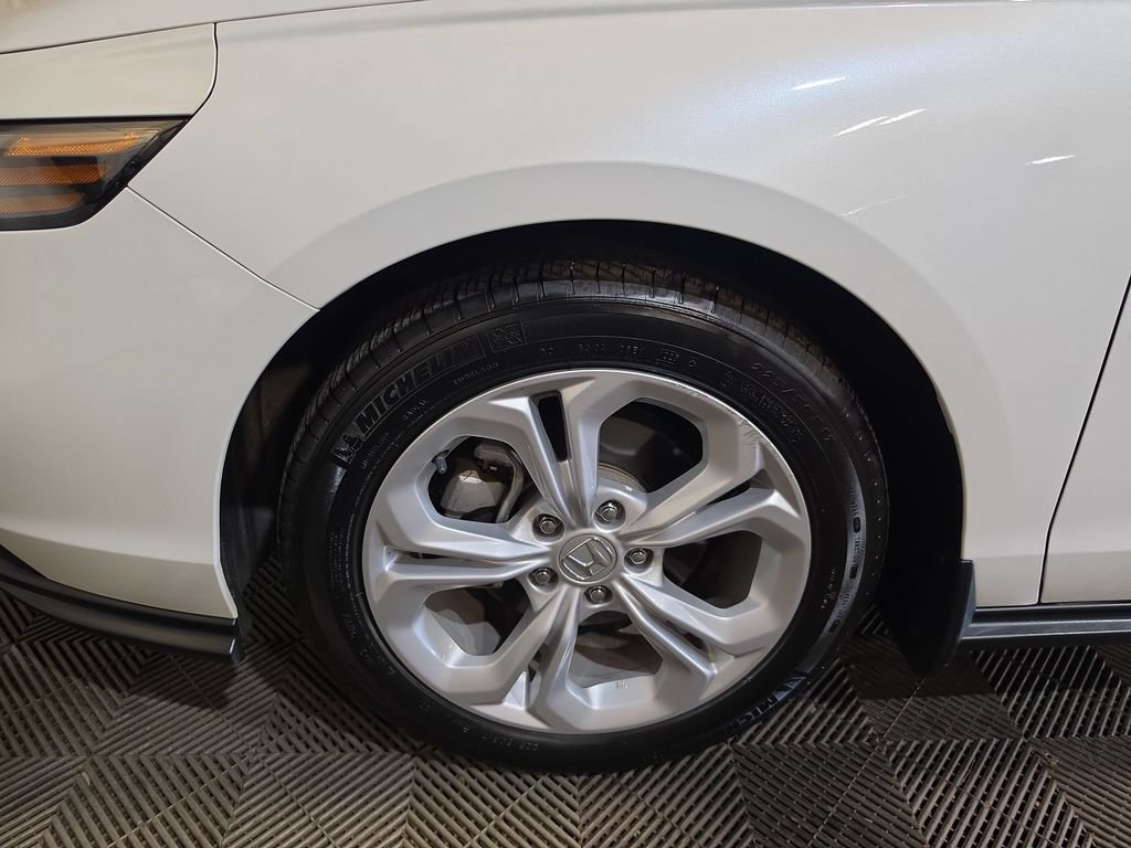 Certified 2025 Honda Accord LX image 18