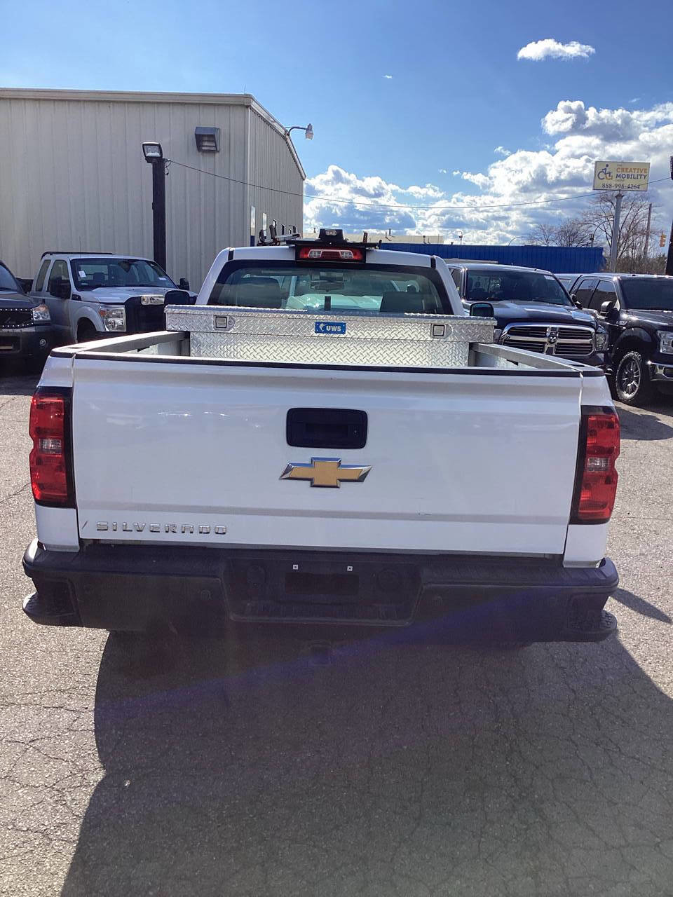 Used 2017 Chevrolet Silverado 1500 W/T w/ Trailering Package RWD image 9