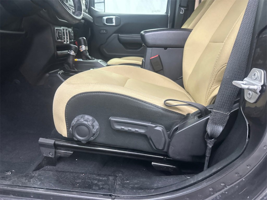 Used 2018 Jeep Wrangler Sport S image 10