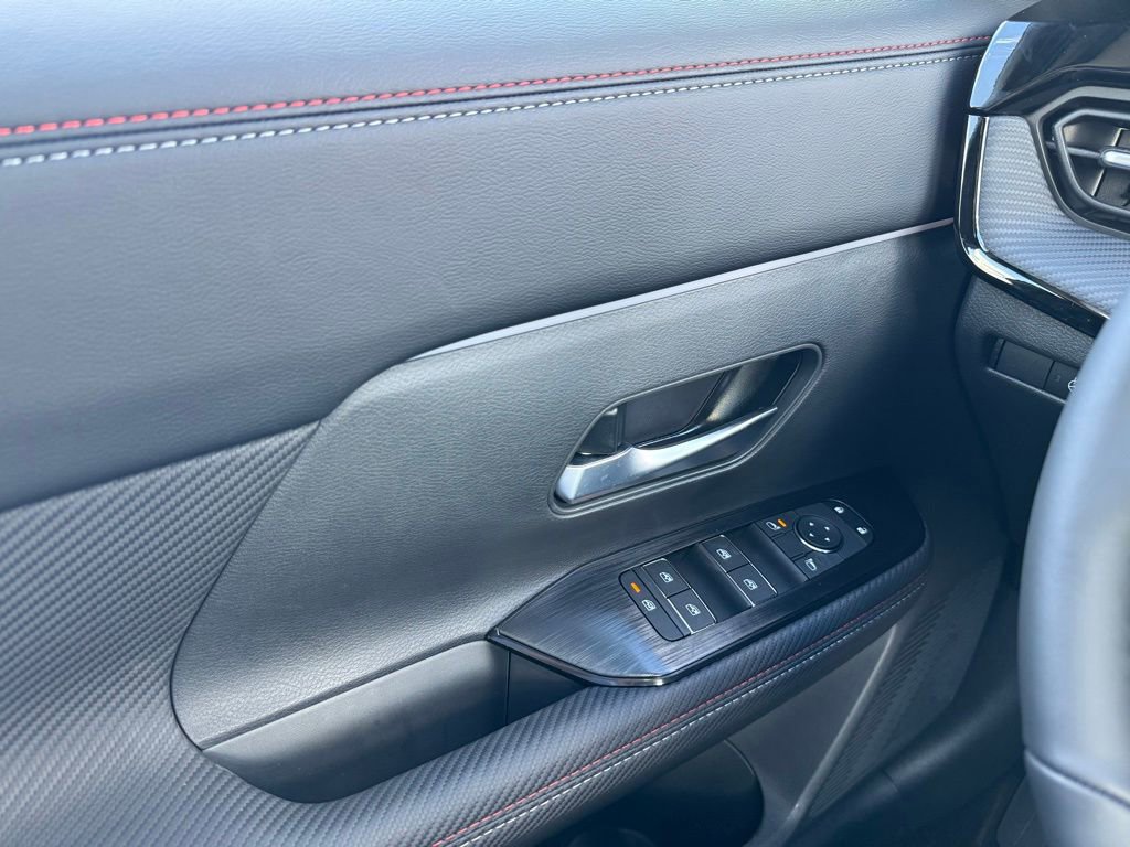 New 2026 Nissan Kicks SR w/ SR Premium Package image 30