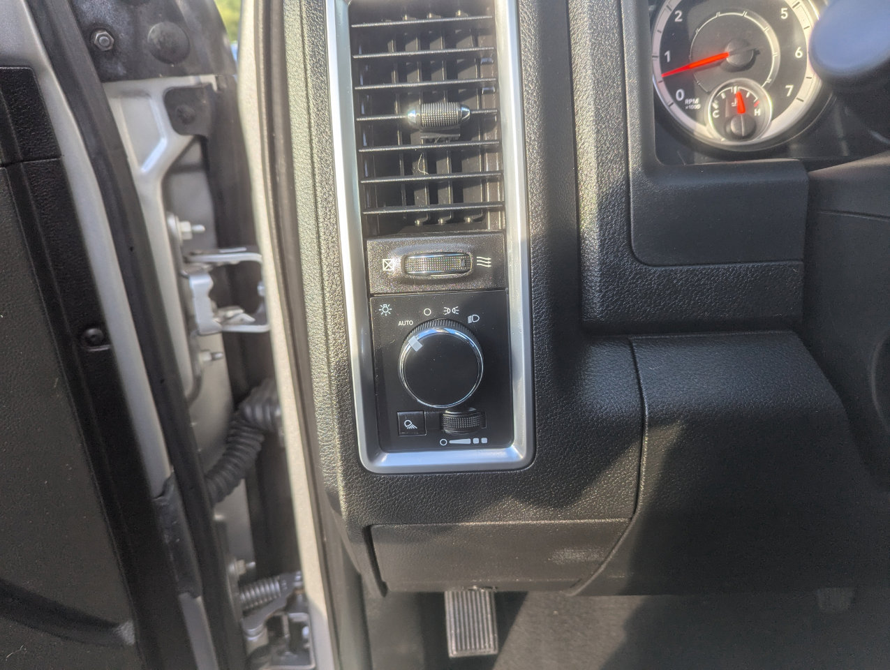 Used 2021 RAM 1500 Classic Warlock image 15