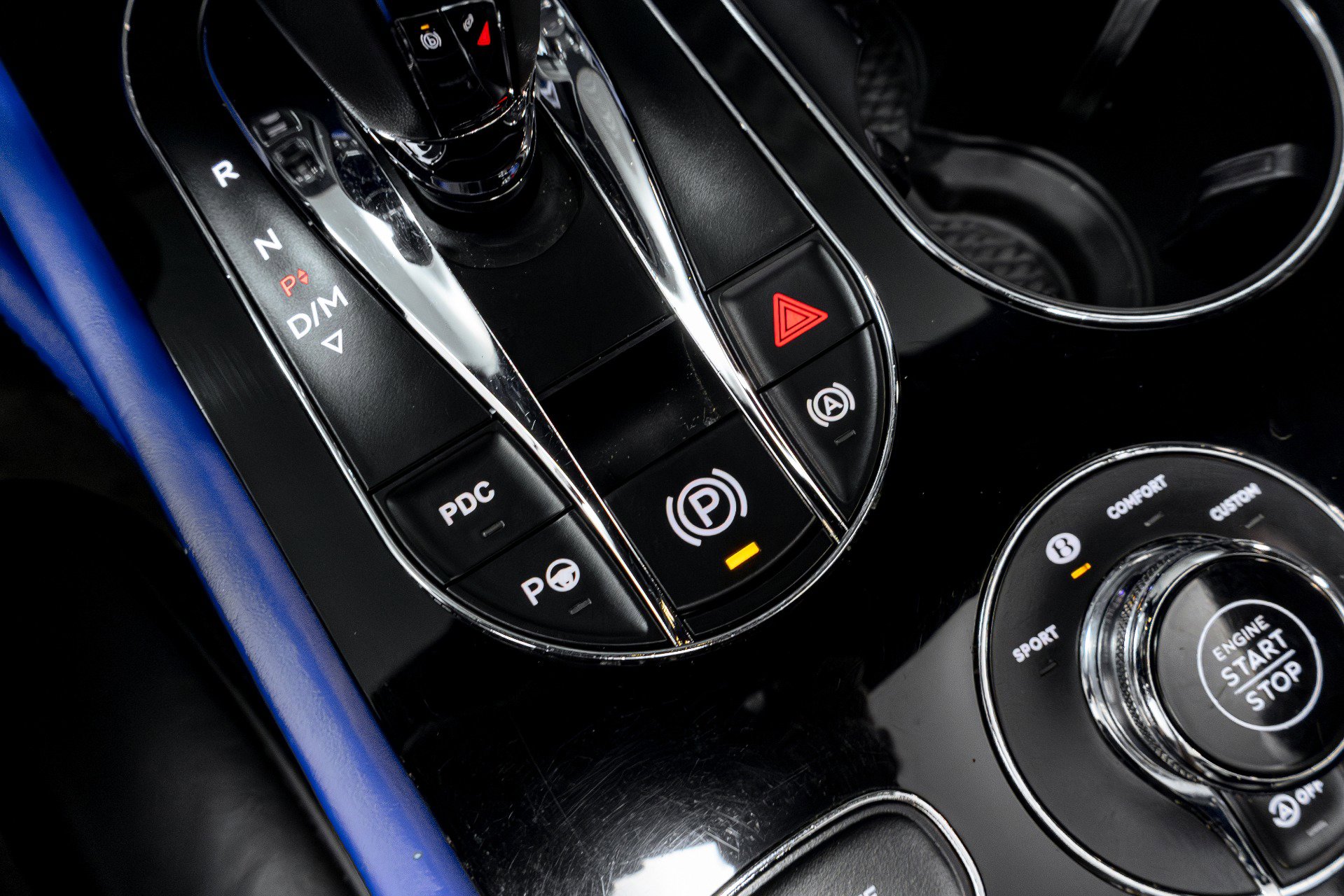 Used 2020 Bentley Bentayga Design Series image 61