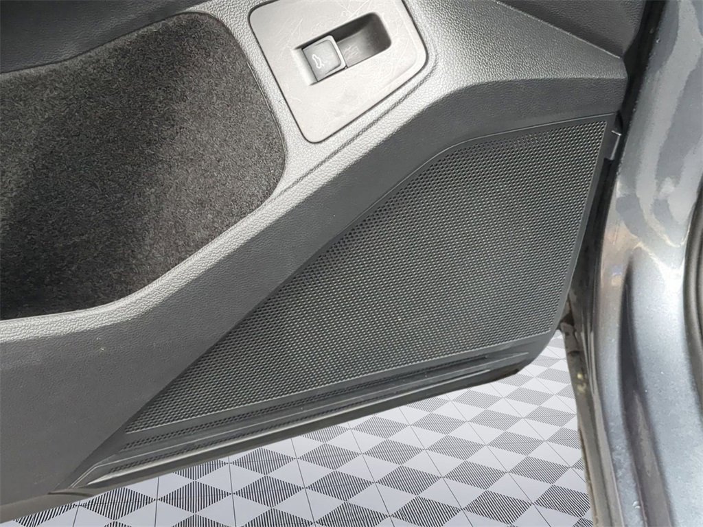 Used 2024 Volkswagen Tiguan Wolfsburg Edition image 12