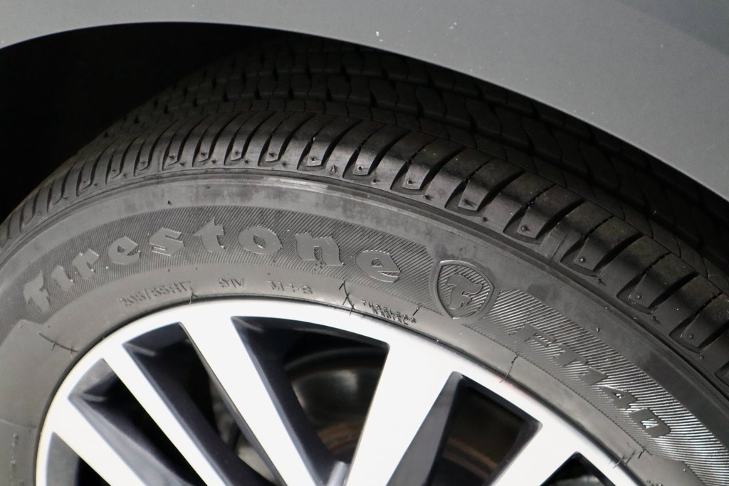 Certified 2024 Nissan Kicks SV image 21