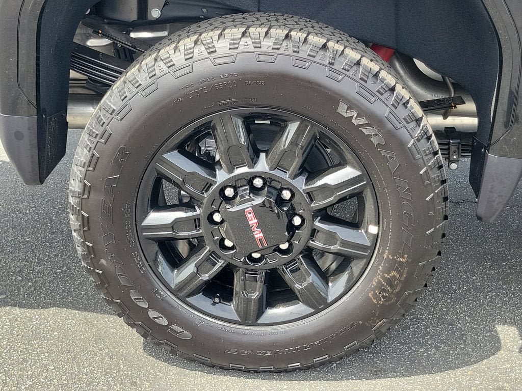 New 2026 GMC Sierra 2500 AT4 w/ AT4 Premium Plus Package AWD/4WD image 5