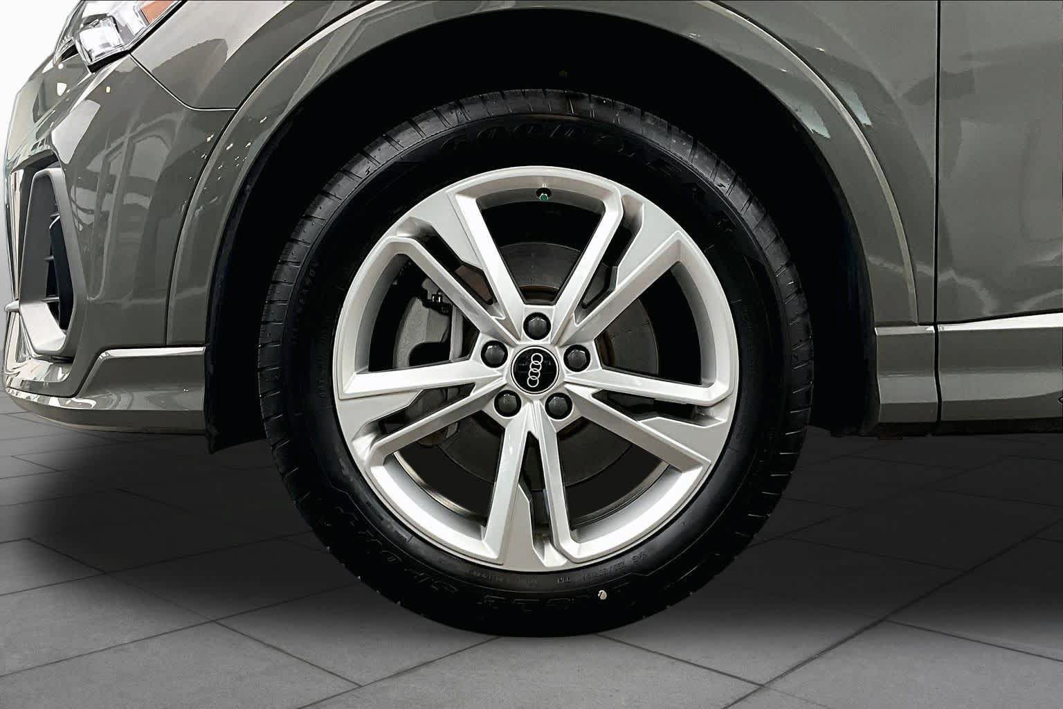Used 2024 Audi Q3 2.0T Premium AWD/4WD image 11