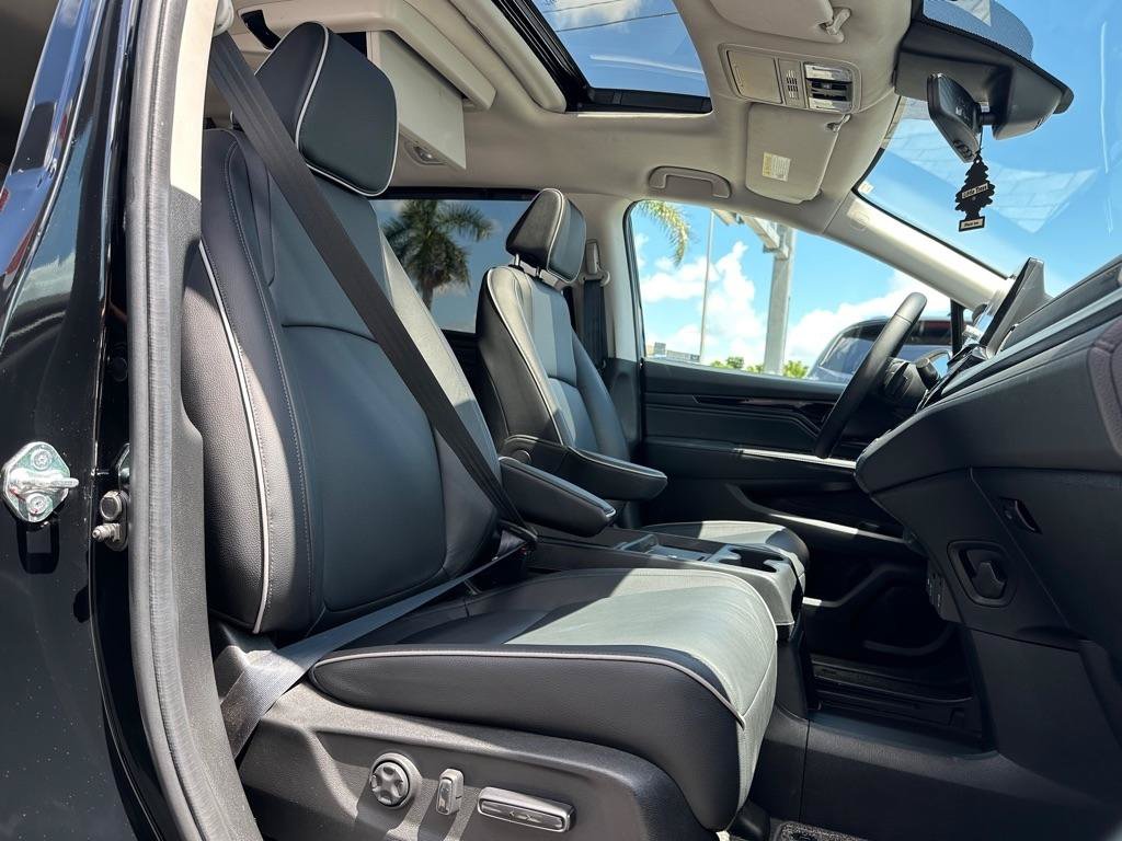 Used 2025 Honda Odyssey Touring image 26