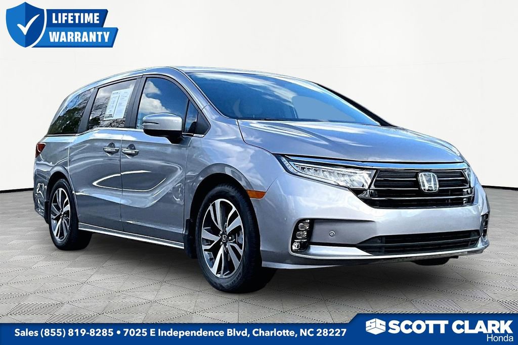 Used 2023 Honda Odyssey Touring image 1