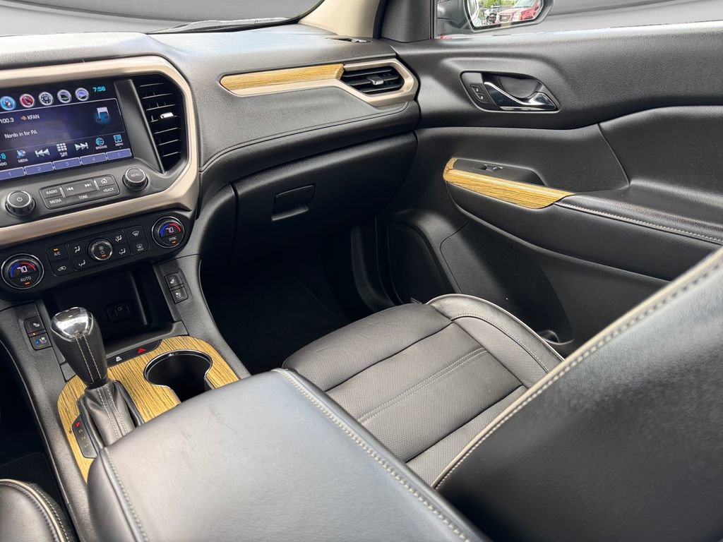 Used 2018 GMC Acadia Denali w/ Technology Package AWD/4WD image 20