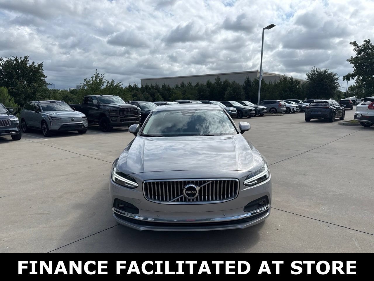 Certified 2023 Volvo S90 B6 Plus w/ Protection Package Premier AWD/4WD image 2