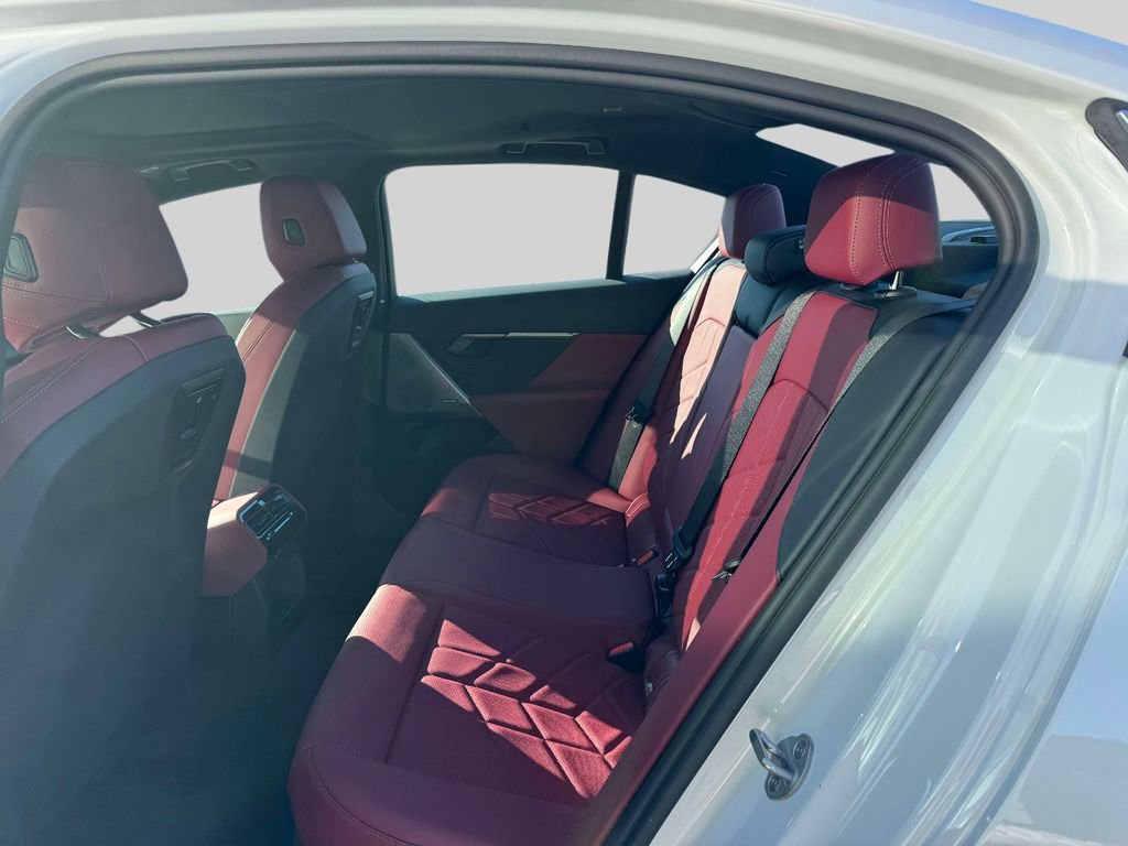 Certified 2025 BMW i5 xDrive40 w/ Premium Package image 15