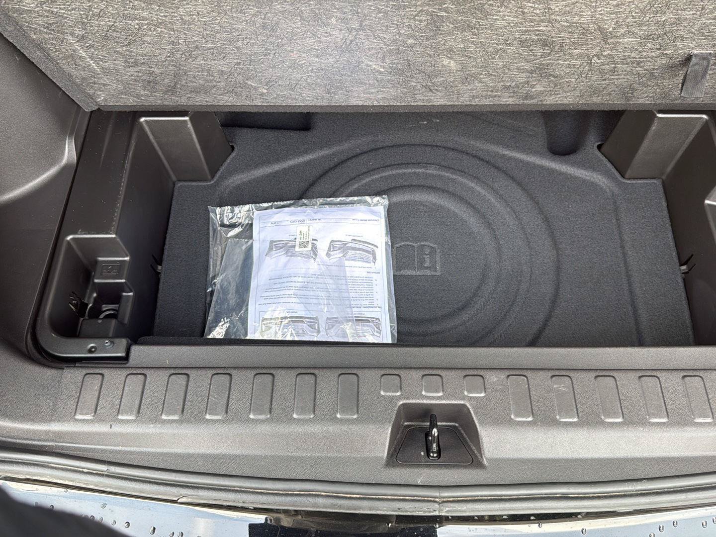 Used 2024 Chevrolet Equinox Premier w/ Redline Edition FWD image 31