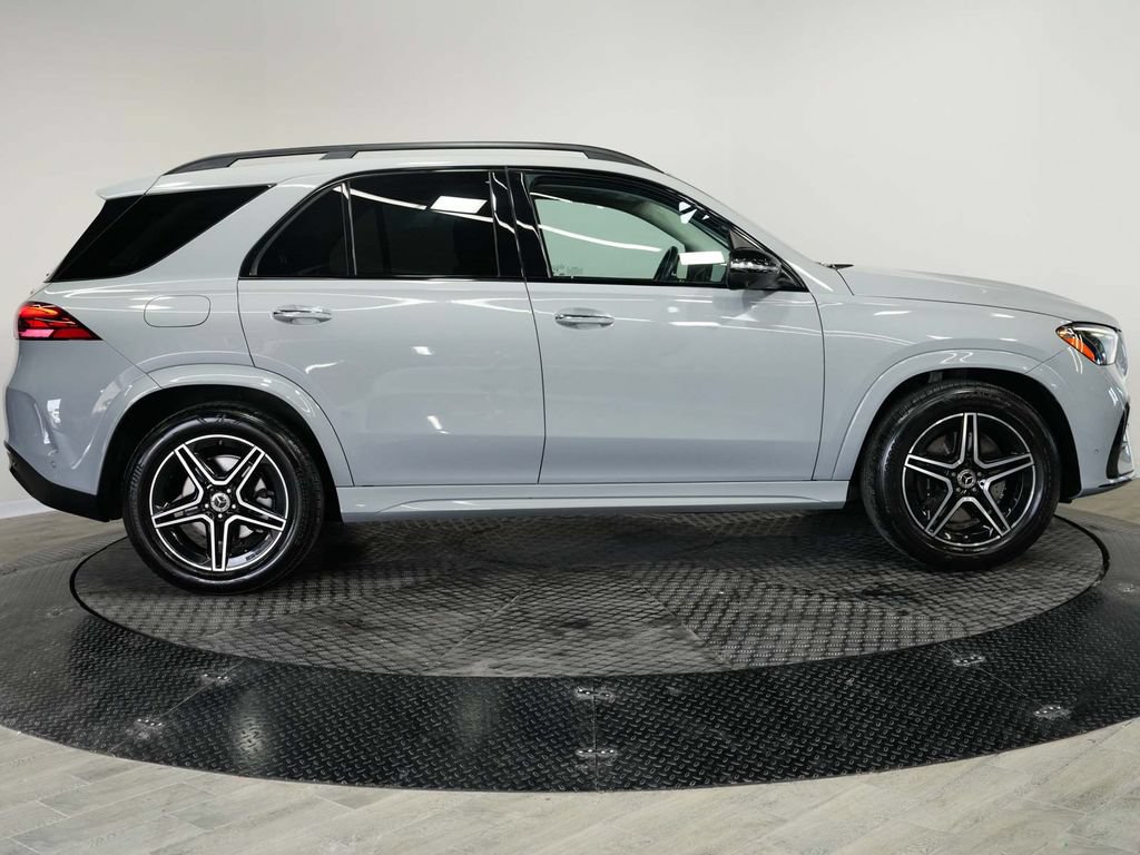 Used 2024 Mercedes-Benz GLE 450e 4MATIC image 5