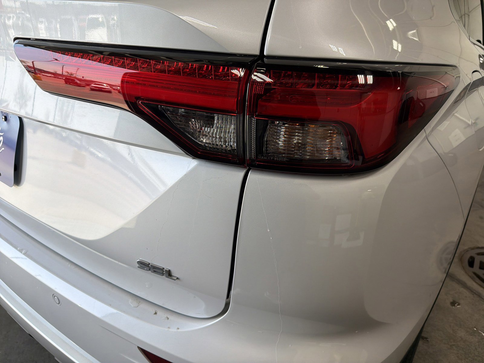 Used 2024 Mitsubishi Outlander SEL image 11