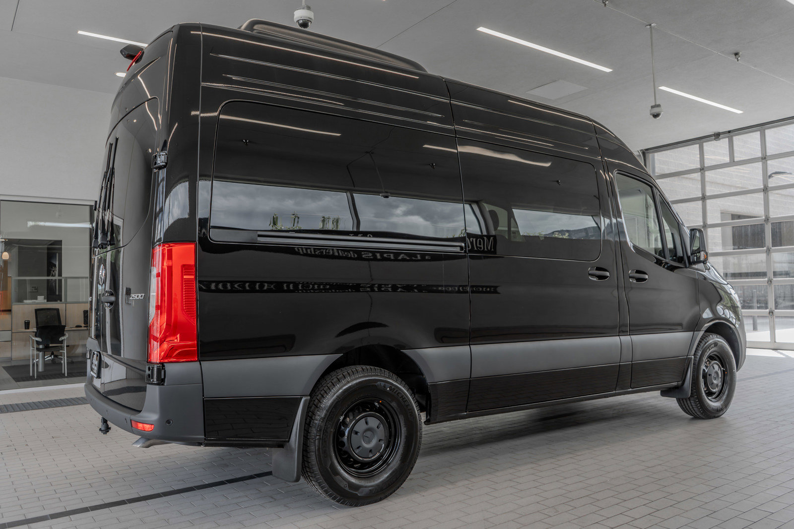 New 2025 Mercedes-Benz Sprinter 2500 image 32