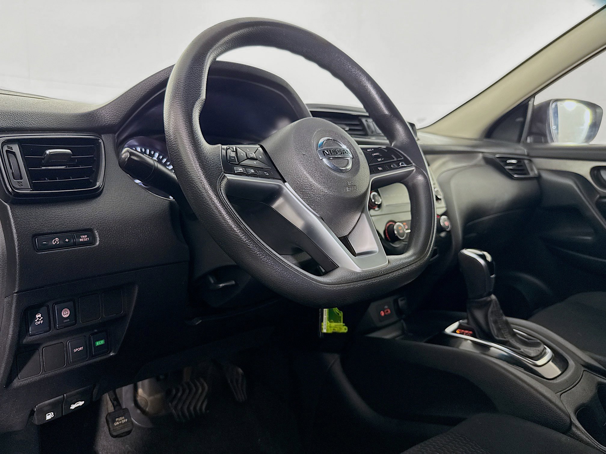 Used 2020 Nissan Rogue Sport S w/ Appearance Package FWD image 21
