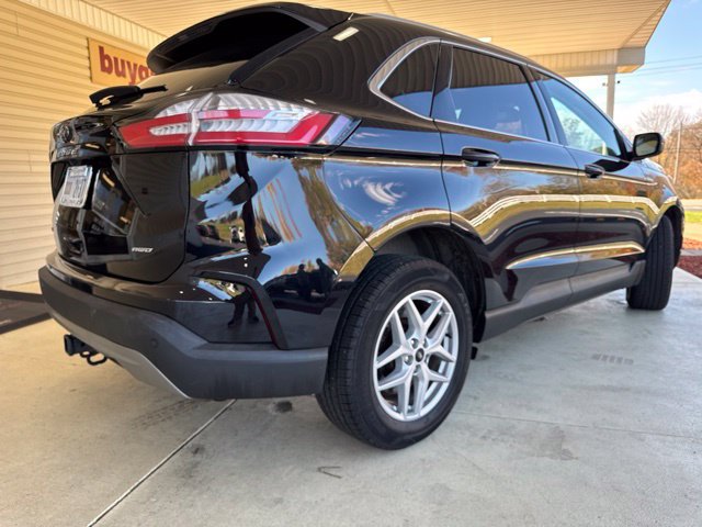 Used 2024 Ford Edge SEL w/ Convenience Package AWD/4WD image 3