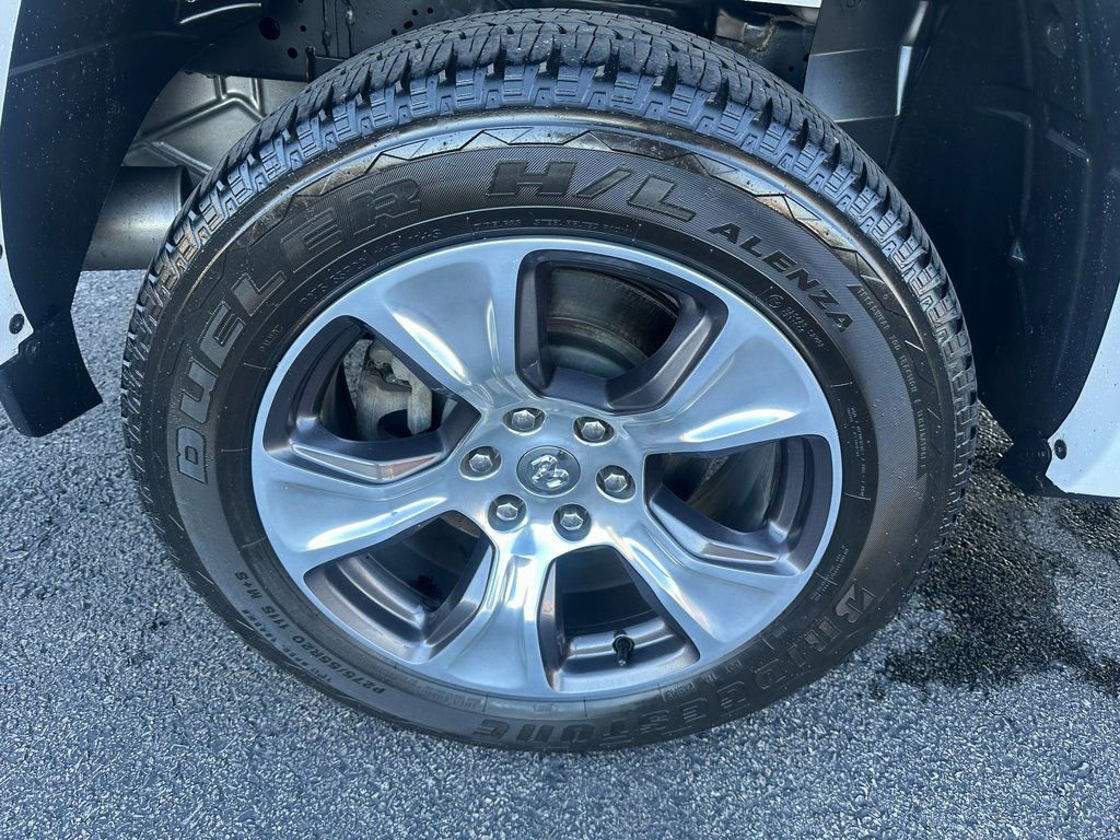 Certified 2022 RAM 1500 Laramie image 32