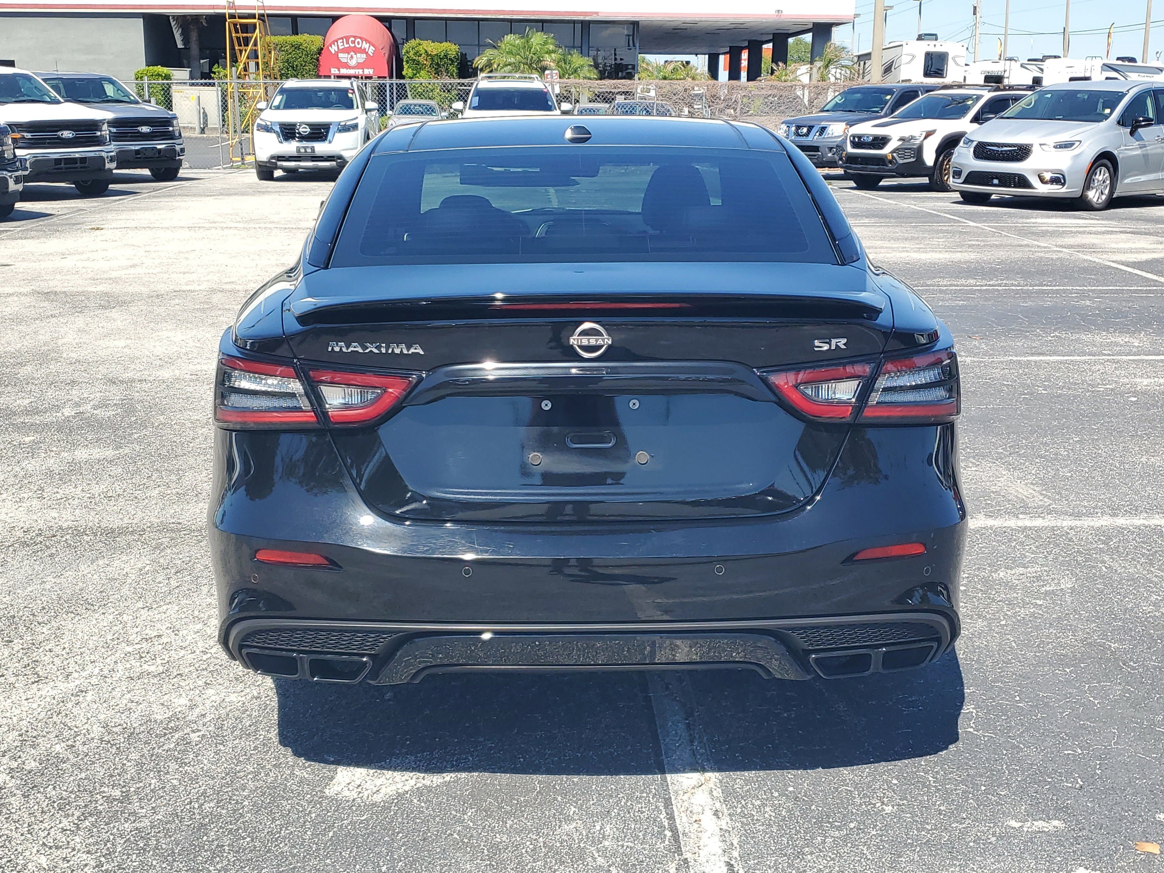 Certified 2023 Nissan Maxima SR w/ Sport Mat Group FWD image 5