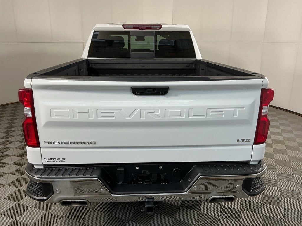 Used 2022 Chevrolet Silverado 1500 LTZ w/ LTZ Premium Package image 7