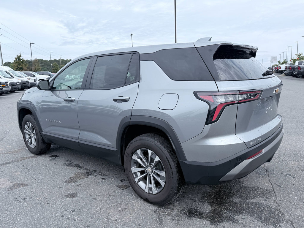 Used 2026 Chevrolet Equinox LT w/ Convenience Package II FWD image 7