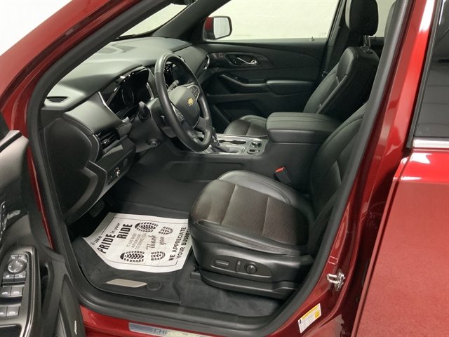 Used 2023 Chevrolet Traverse High Country image 16
