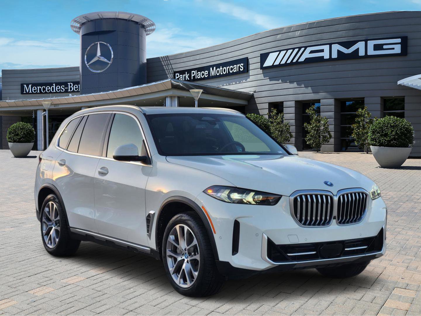 Used 2024 BMW X5 xDrive50e video 2