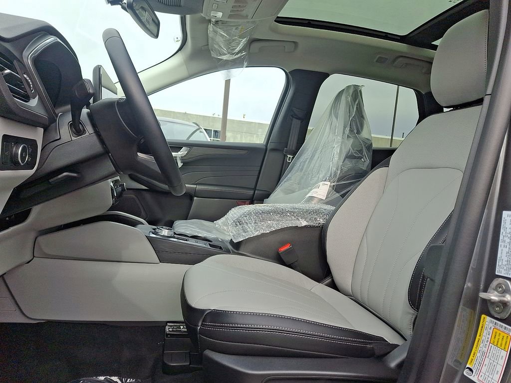 New 2026 Ford Escape Platinum w/ Premium Technology Package image 6