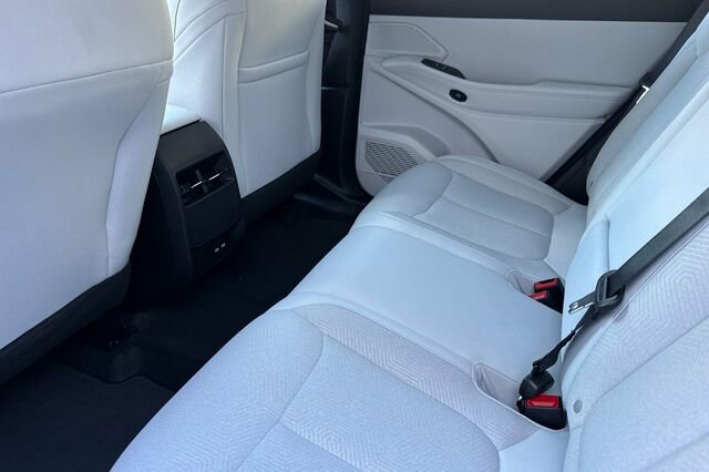 New 2026 Jeep Cherokee Laredo image 9