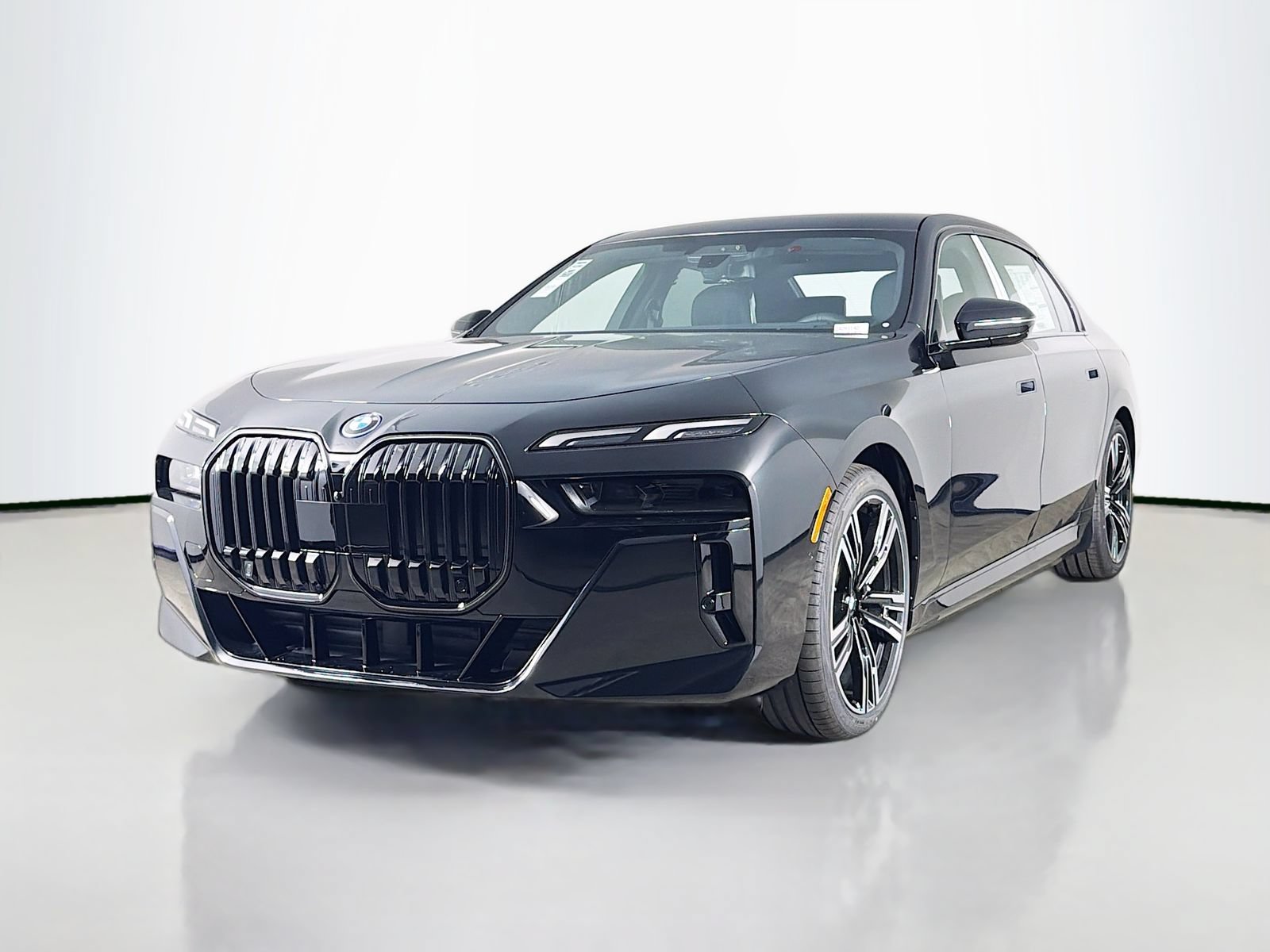 New 2026 BMW i7 xDrive60 w/ M Sport Package RWD image 3