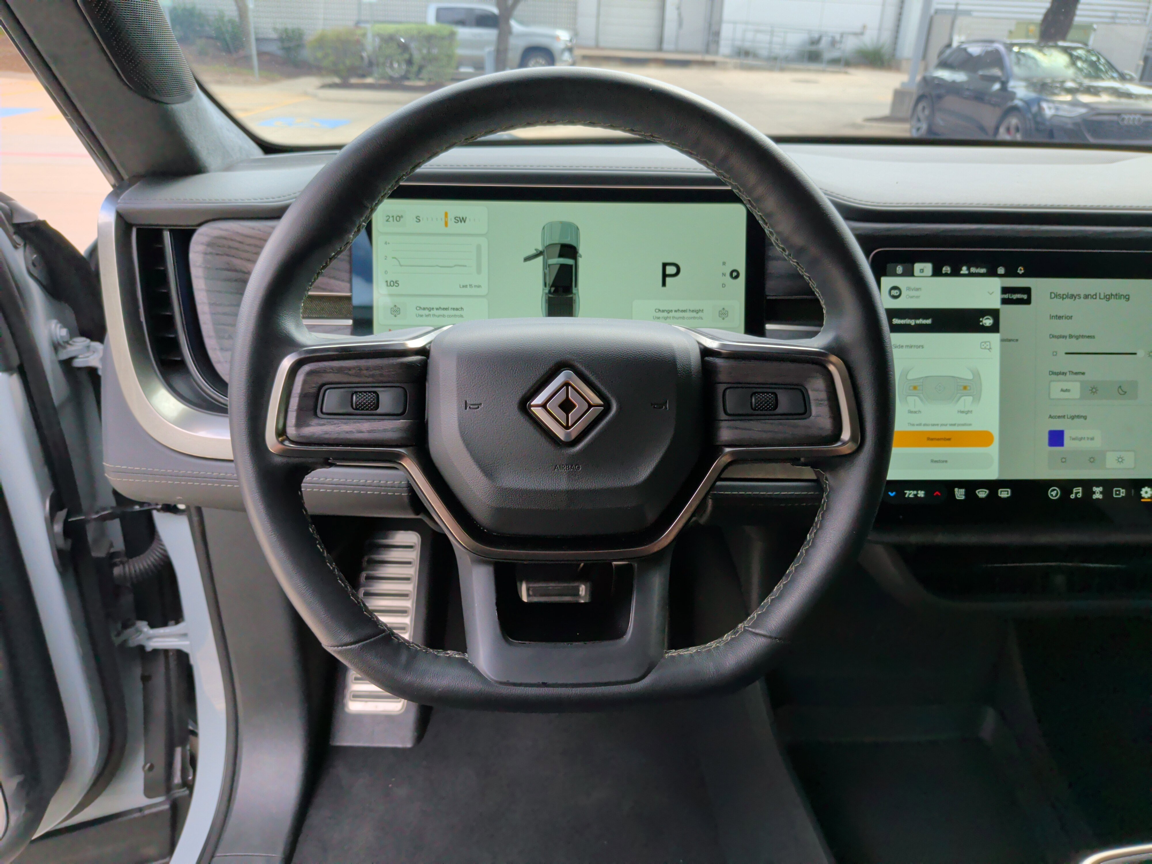 Used 2023 Rivian R1T Adventure image 19