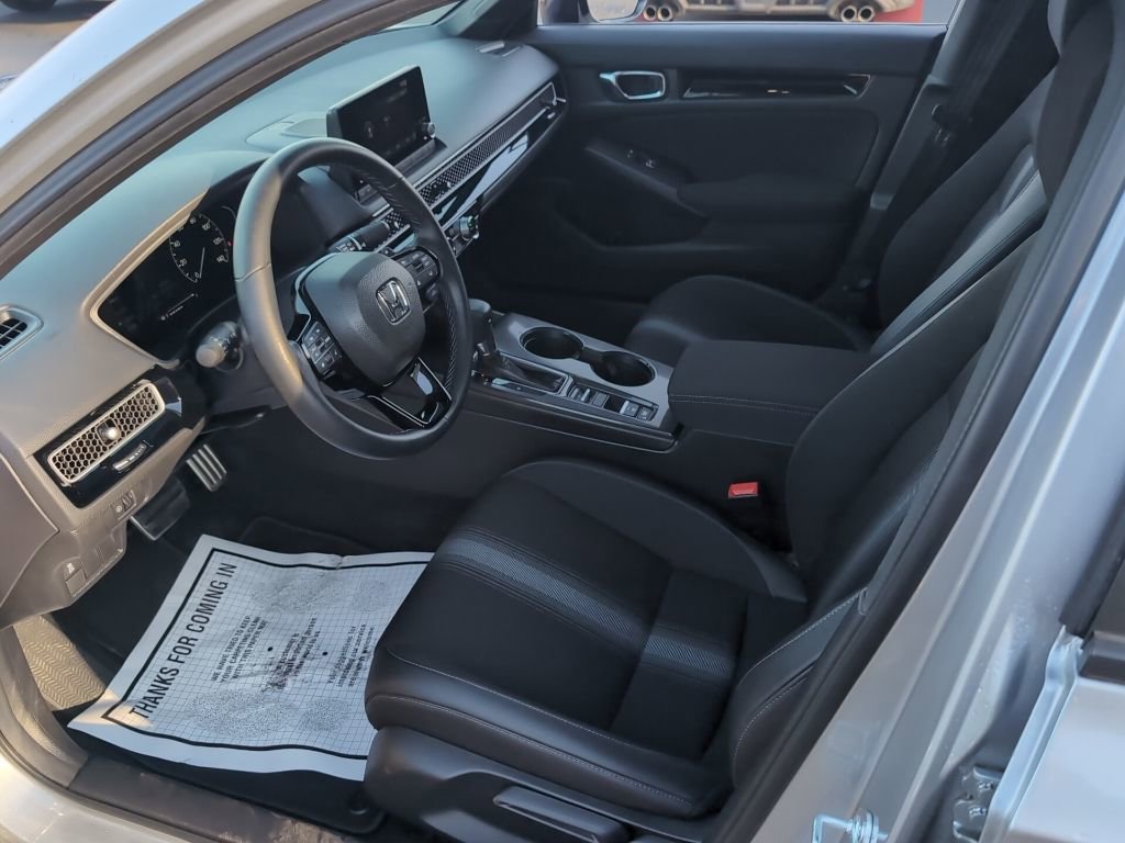 Used 2025 Honda Civic Sport image 12