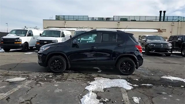 Certified 2022 Chevrolet Trax LT w/ LT Convenience Package image 5