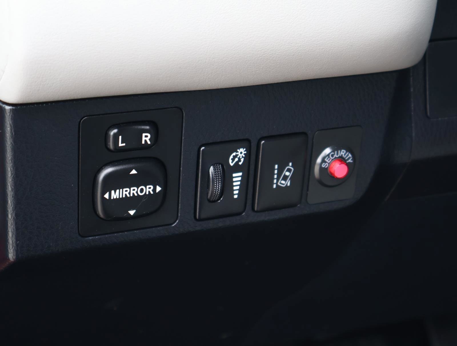 Used 2017 Toyota RAV4 XLE image 23