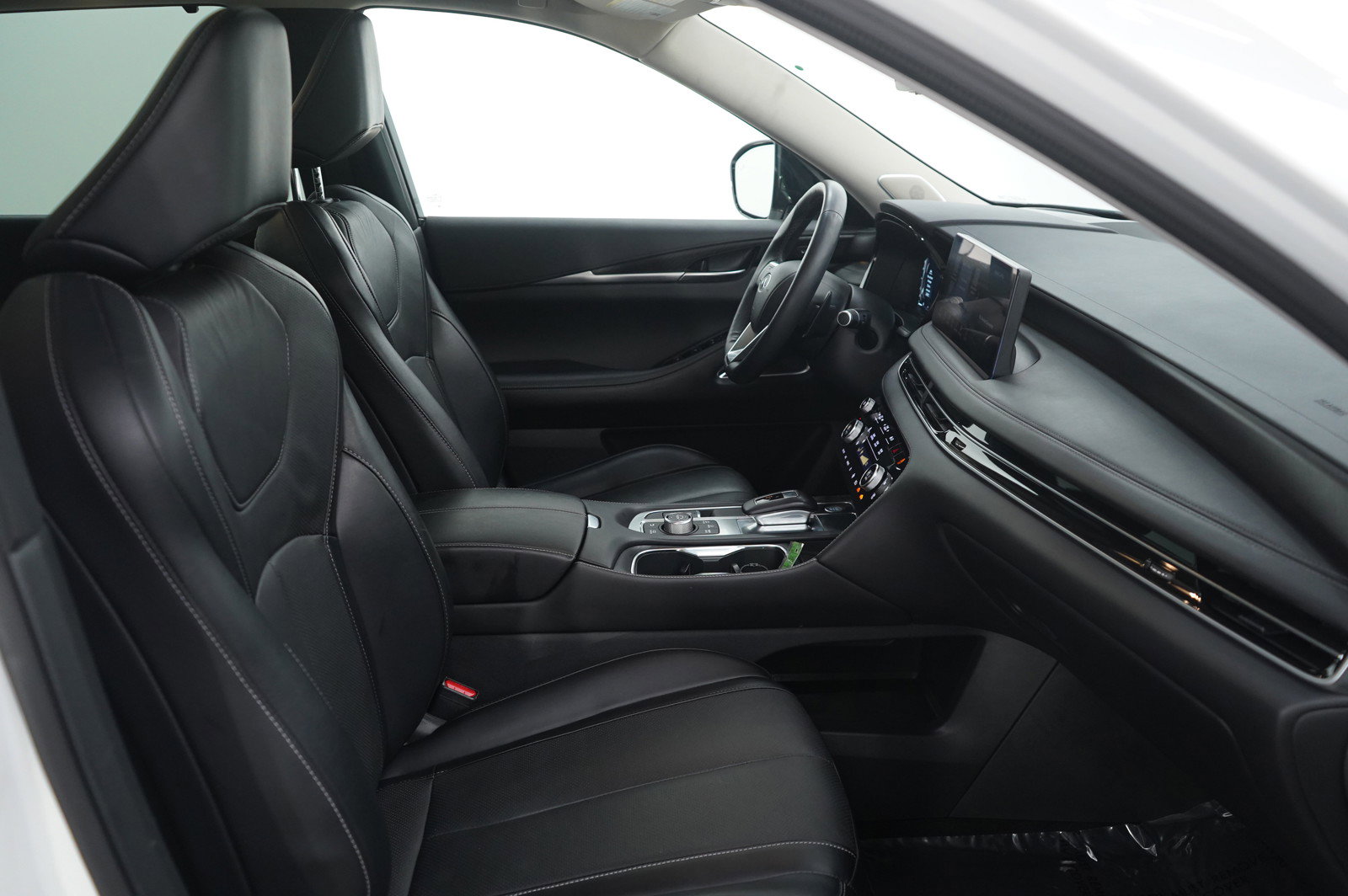 Used 2024 INFINITI QX60 Sensory AWD/4WD image 13