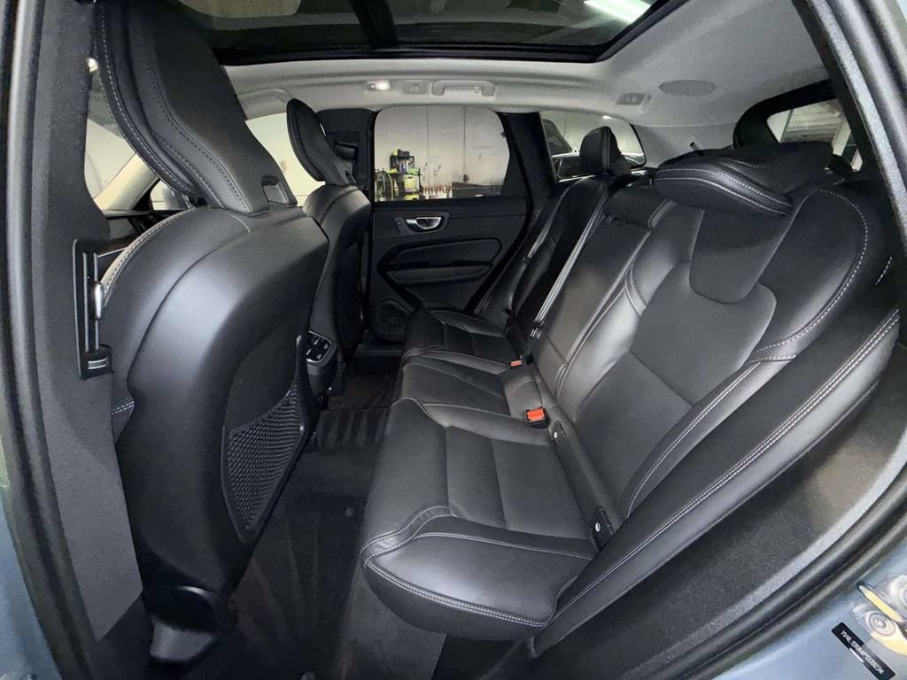Used 2023 Volvo XC60 B5 Ultimate w/ Climate Package AWD/4WD image 19