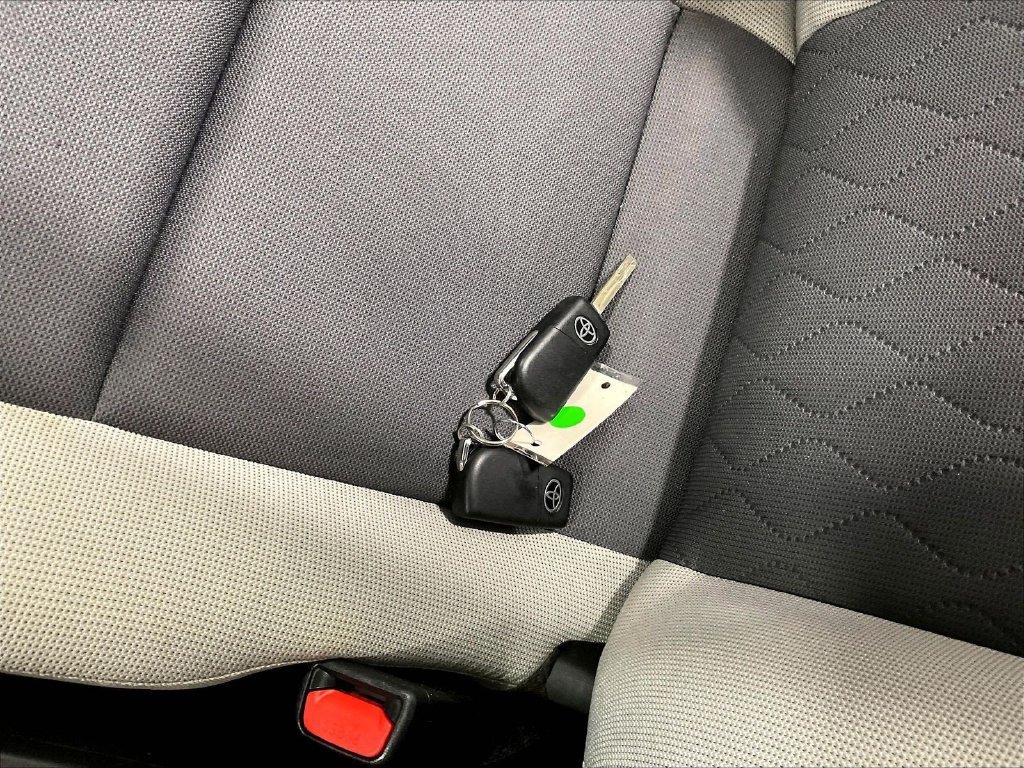 Certified 2025 Toyota Corolla LE FWD image 30