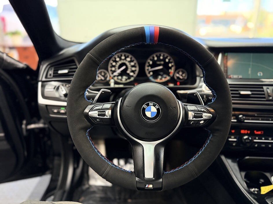Used 2015 BMW 550i Sedan RWD image 5