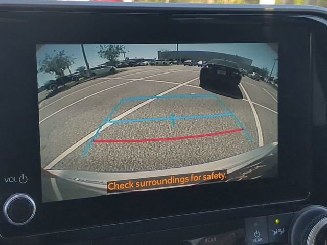 Used 2023 Toyota Highlander XLE image 21