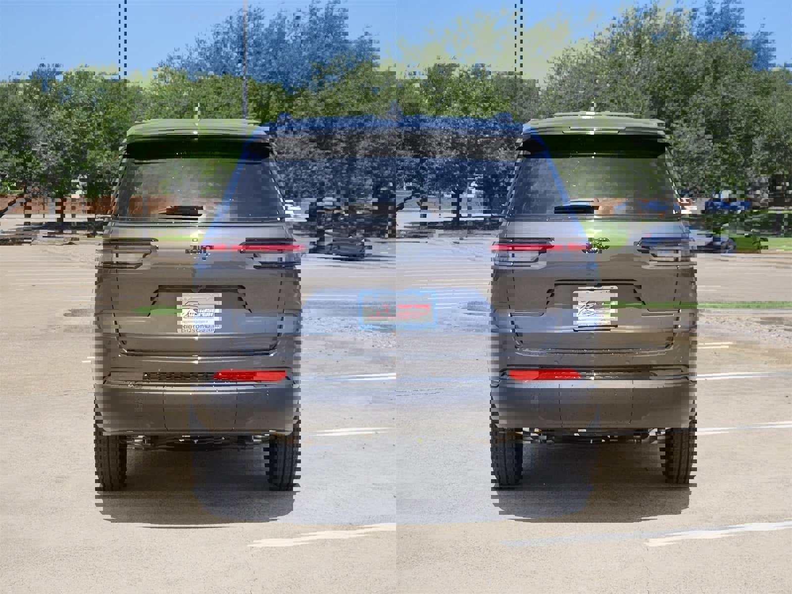 New 2025 Jeep Grand Cherokee L Altitude image 5